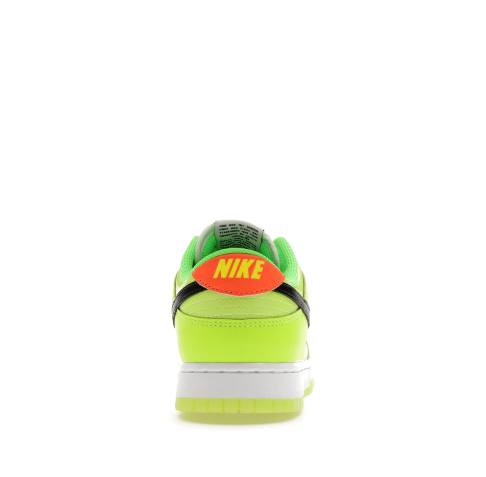Nike Dunk Low SE Splash Volt